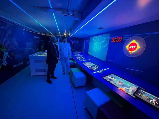 Imagen de El Instituto Nacional de Ciberseguridad organiza la #ExperienciaINCIBE en el Paseo de Linarejos hasta el próximo 8 de marzo