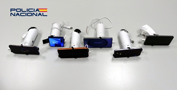 Imagen de La Policía Nacional detiene a tres personas por cometer delitos de robo con fuerza y pertenencia a Grupo Criminal