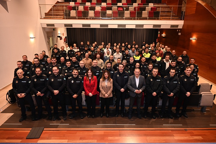 Imagen de Más de 130 policías locales se forman en Linares sobre la regulación y control de los Vehículos de Movilidad Personal
