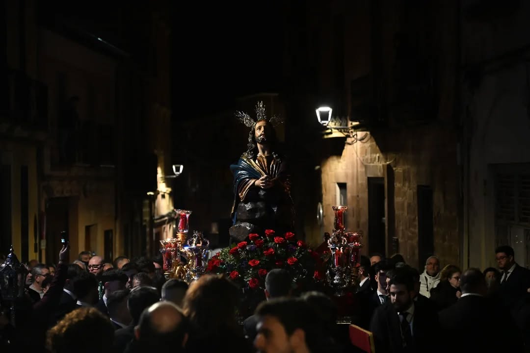 Imagen de Linares inicia la Cuaresma con el tradicional Vía Crucis presidido por Nuestro Padre Jesús en la Oración en el Huerto