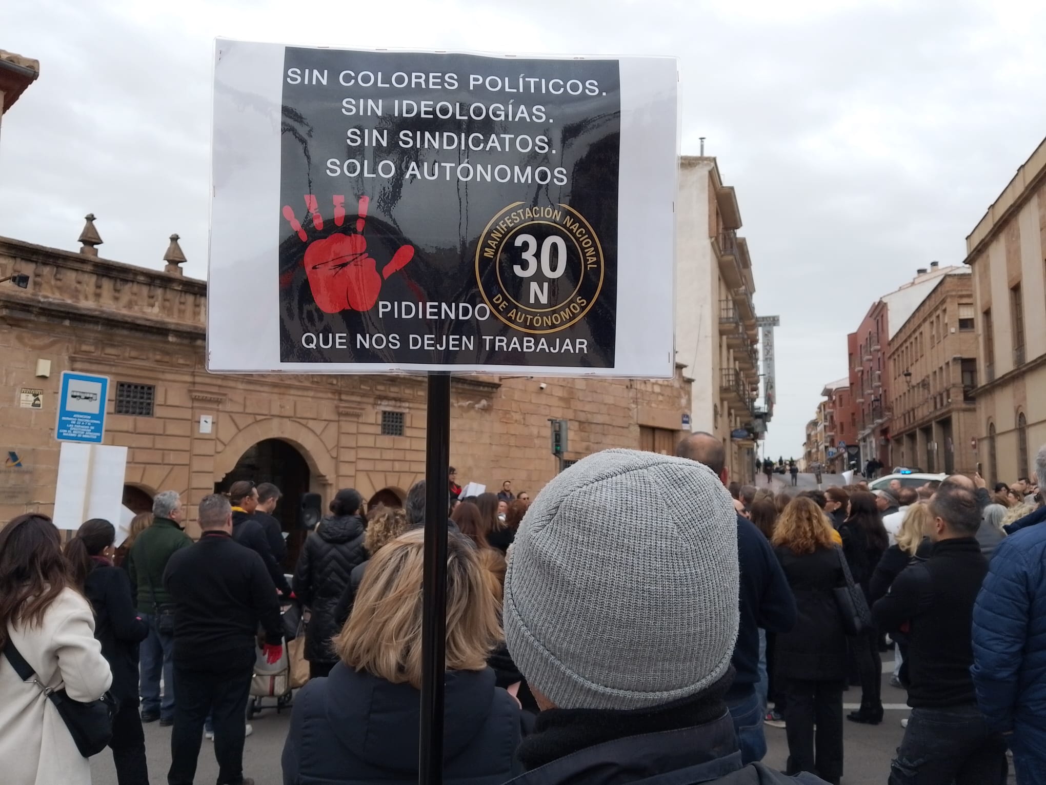 Imagen de La Plataforma Nacional de Autónomos toma las calles de Linares para exigir igualdad de derechos laborales